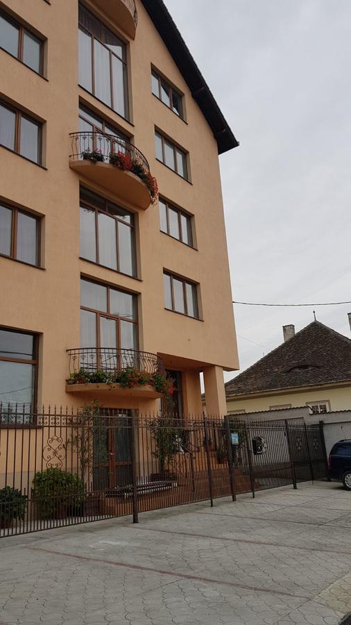 W&K " Centru Istoric Sibiu Ξενοδοχείο Εξωτερικό φωτογραφία